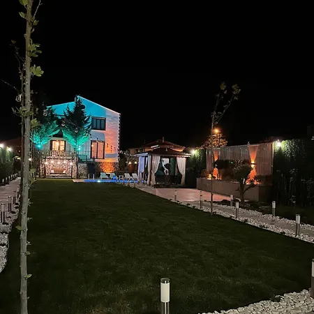 Villa Lilyum Garden House&organization *